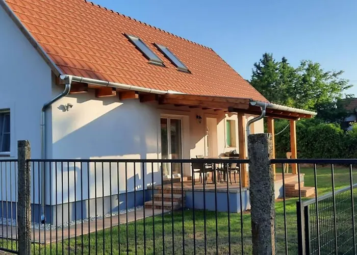 Andrea Nyaralohaz Holiday home Kovagoors